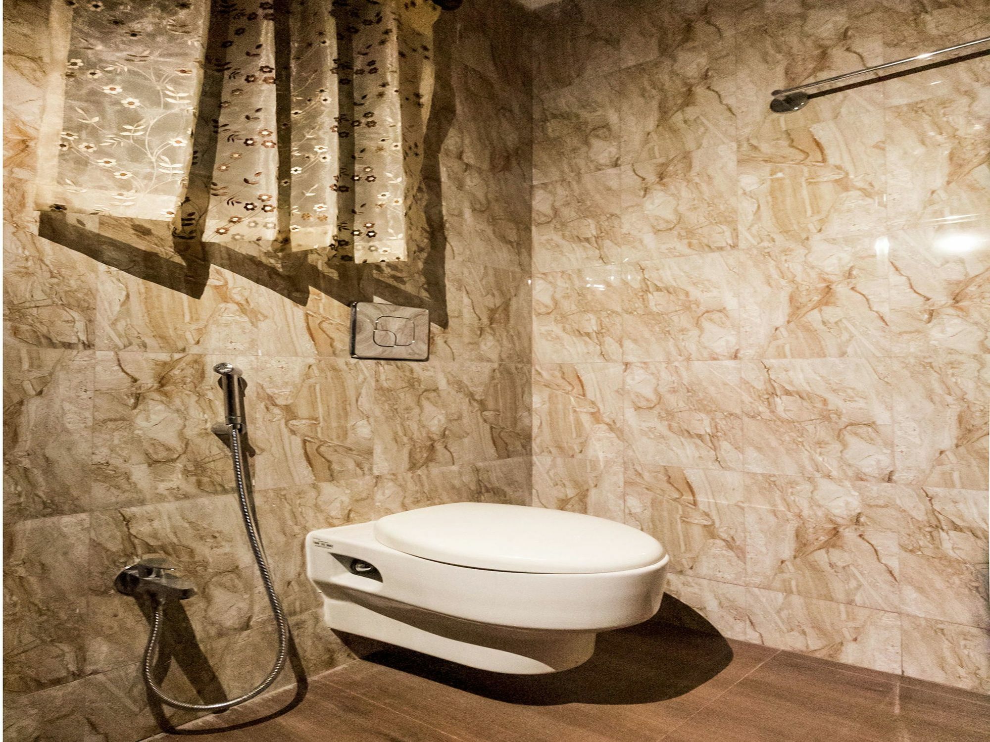 Super Hotel O Cherry City Cottage Dispur Екстер'єр фото